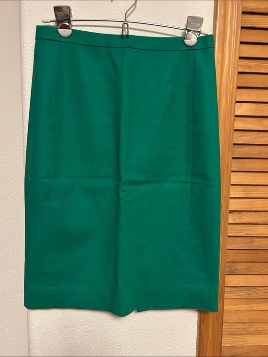 J. Crew Dresses & Skirts - J. Crew Emerald Green Pencil Skirt Cotton Twill, Size 0O